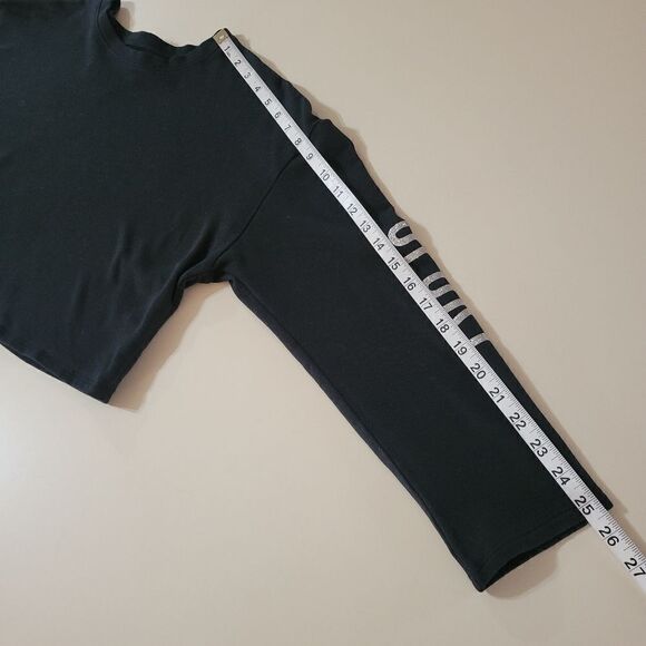 Victoria's Secret Black Crewneck Long Sleeve Cropped Sweatshirt - Picture 10 of 16